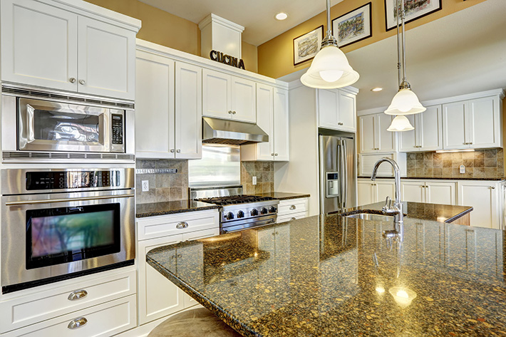 Granite Countertop Edge Options for Customized Beauty