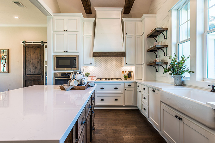 Elevate Your Kitchen with Precise Quartz Countertop Seam Placement