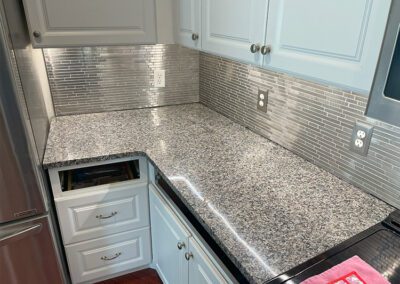 countertops-and-backsplash-project-near-Janseville-Wisconsin