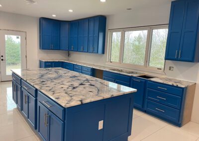 stunning-blue-cabinets-with-countertop-combination